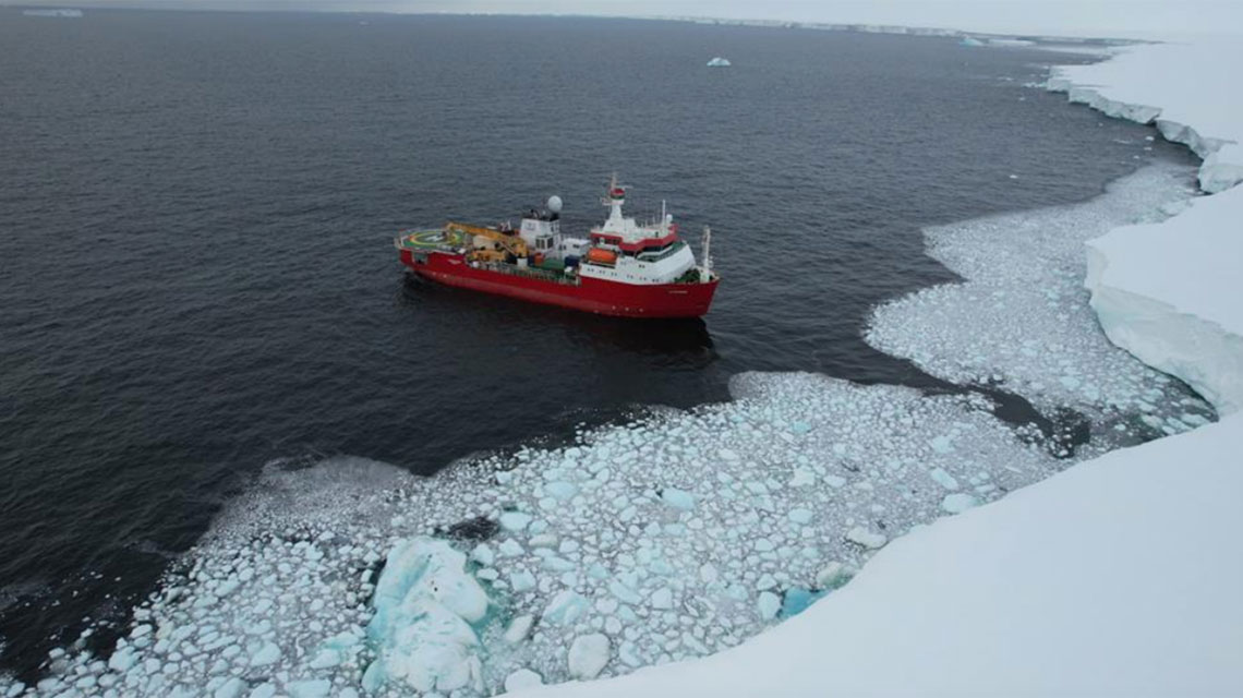 the Icebreaker Laura Bassi