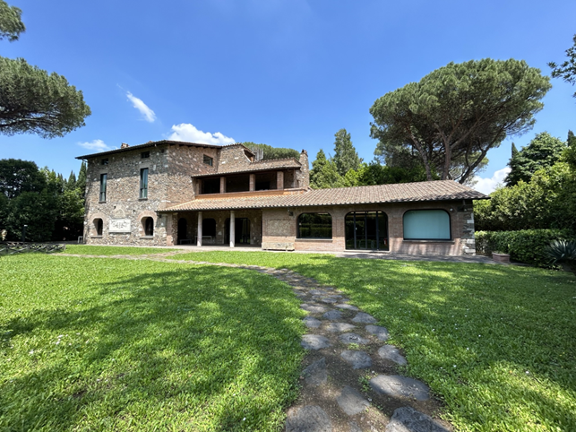 villa on the ancient Via Appia