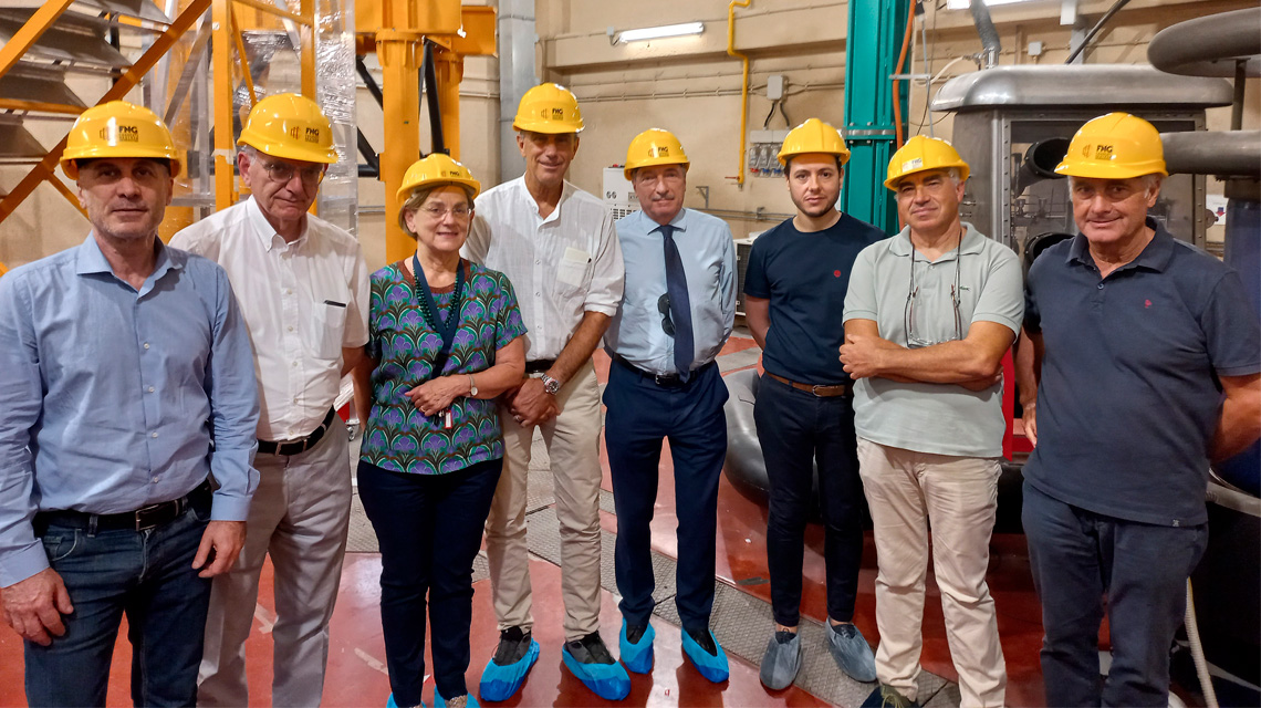 Visit at the Frascati Neutron Generator. From the left: Giorgio Graditi, Francesco Romanelli, Paola Batistoni, Pietro Barabaschi, Gilberto Dialuce, Nicola Fonnesu, Stefano Loreti and Silvano Tosti visit at the Frascati Neutron Generator